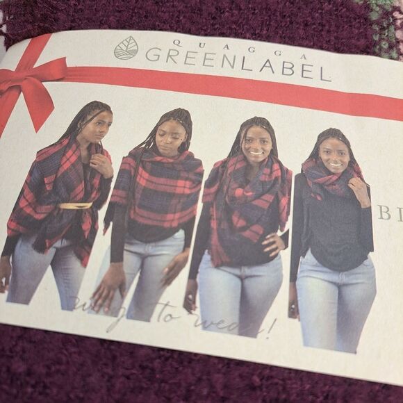 Quagga Blanket Wrap in Plum Sustainable, Green - Picture 7 of 10